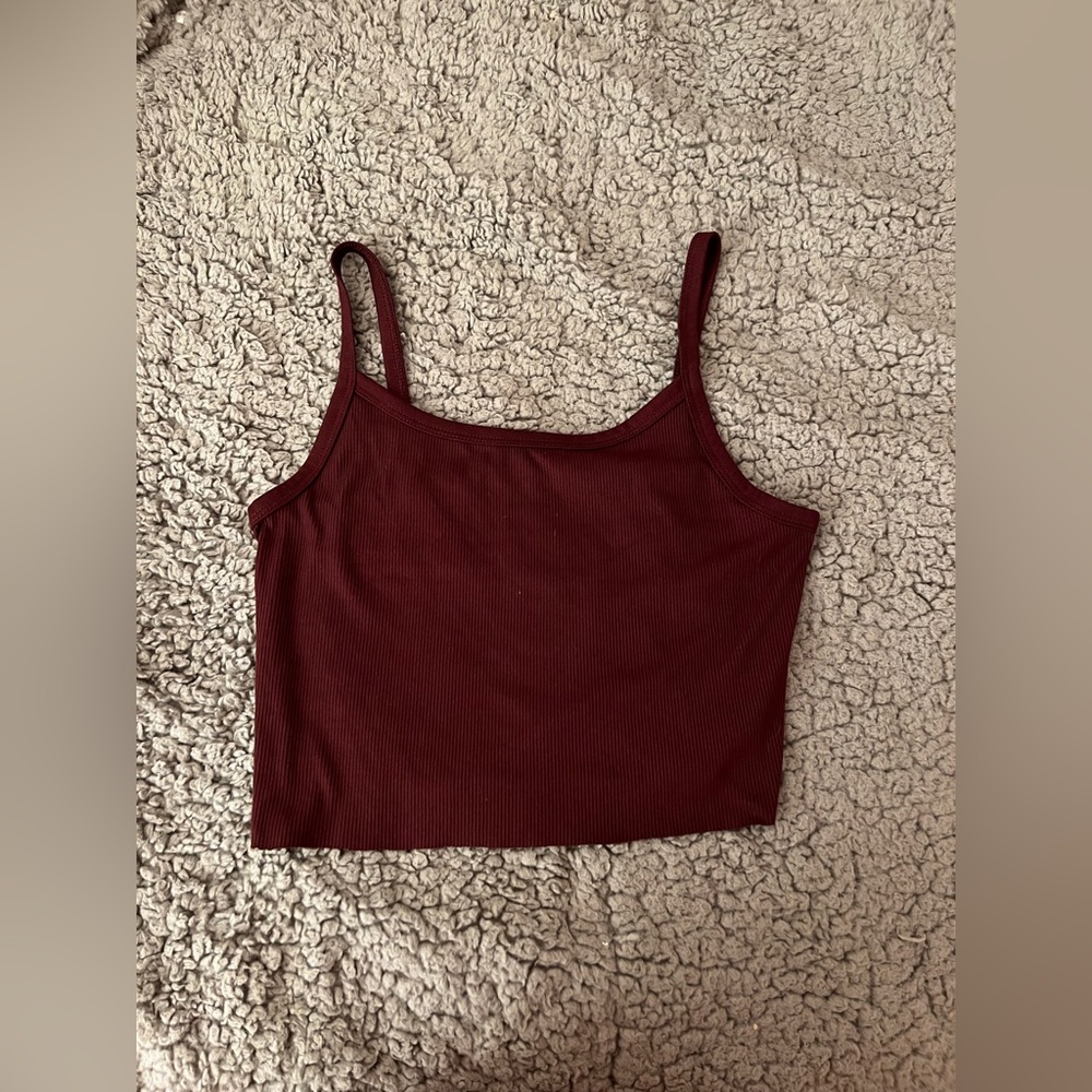 Cropped going out tank top! Perfect for layering or by itself!